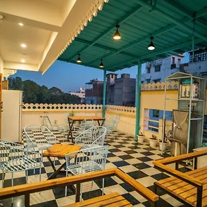 Hotel The Uddhav Elite