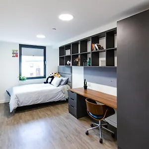 New Era Living - Private Next To Bramall Lane Sheffield