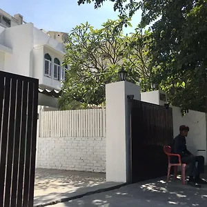 Mahavir Niwas Bed & Breakfast