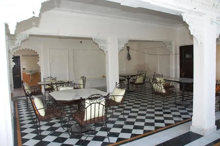 Capital O Moti Mahal Hotel Udaipur